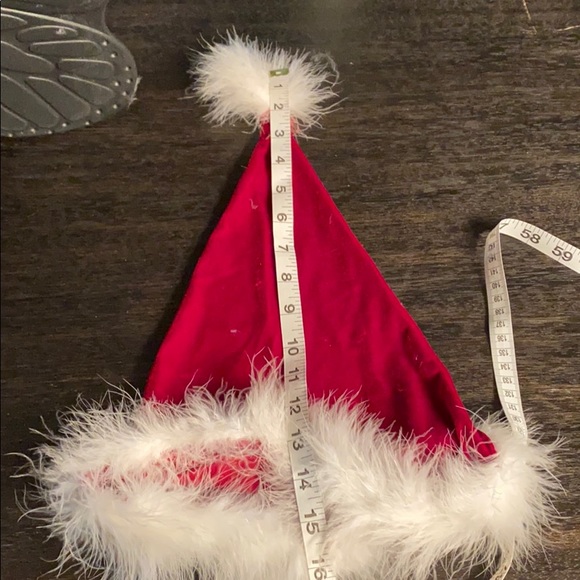 Red Santa hat - Picture 2 of 4